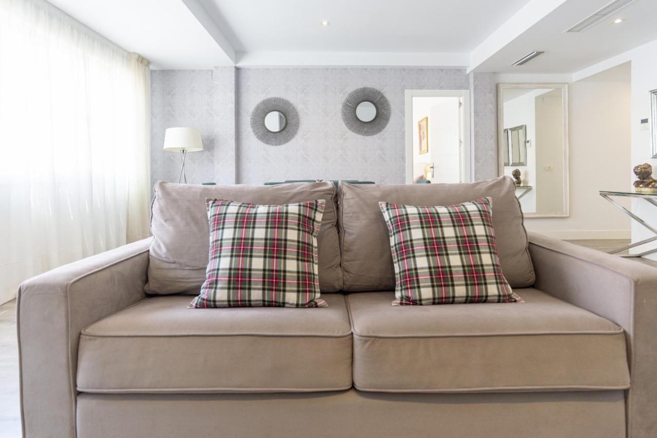 Soho Premium 4 Bedrooms Apartment Malaga Exterior photo